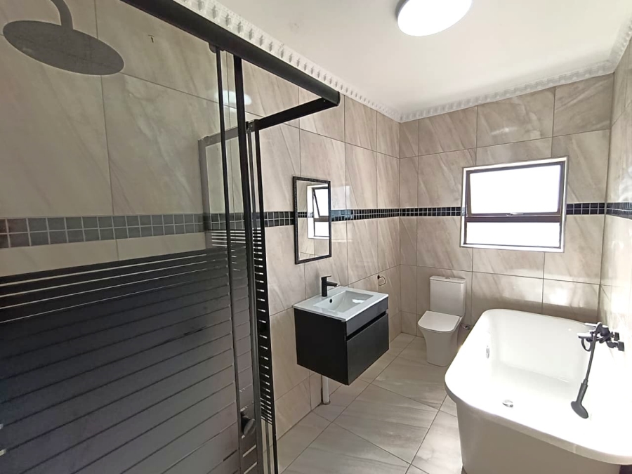 4 Bedroom Property for Sale in Bayswater Free State